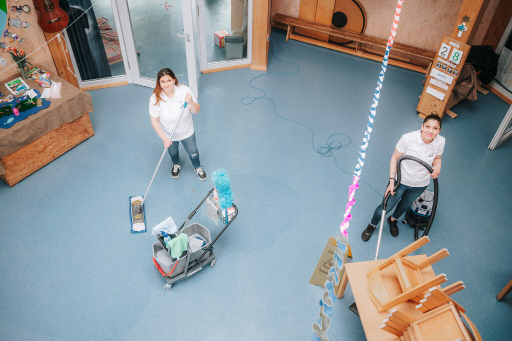 Effiziente Unterhaltsreinigung im Kita-Alltag – mit System, Teamwork und Übersicht